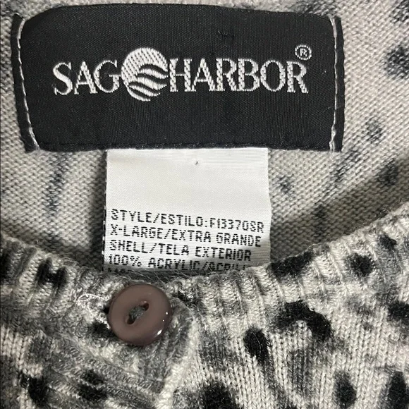 Sag Harbor Women’s Black and Gray Animal Print Button Cardigan Size XL - Picture 2 of 4